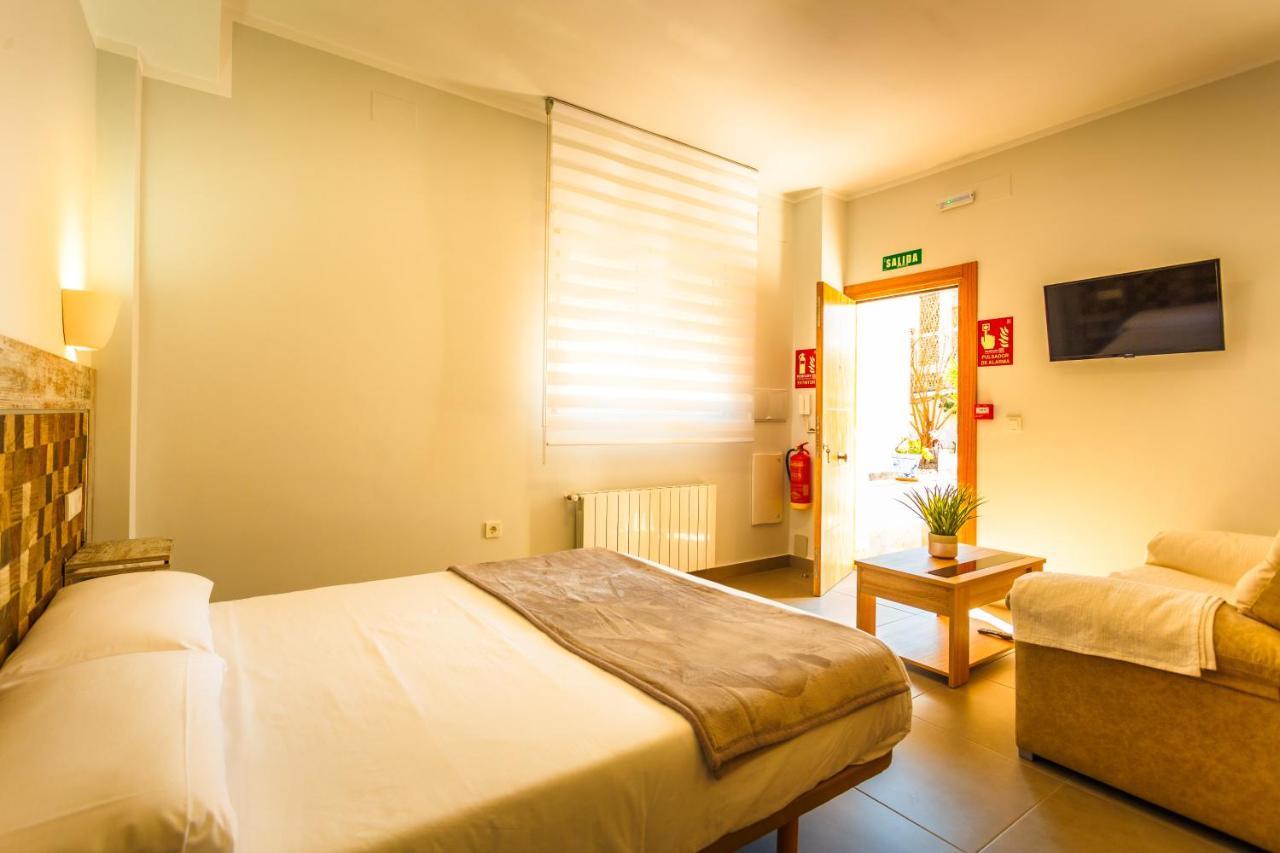 Apartamentos Turisticos Cullar Vega Luaran gambar