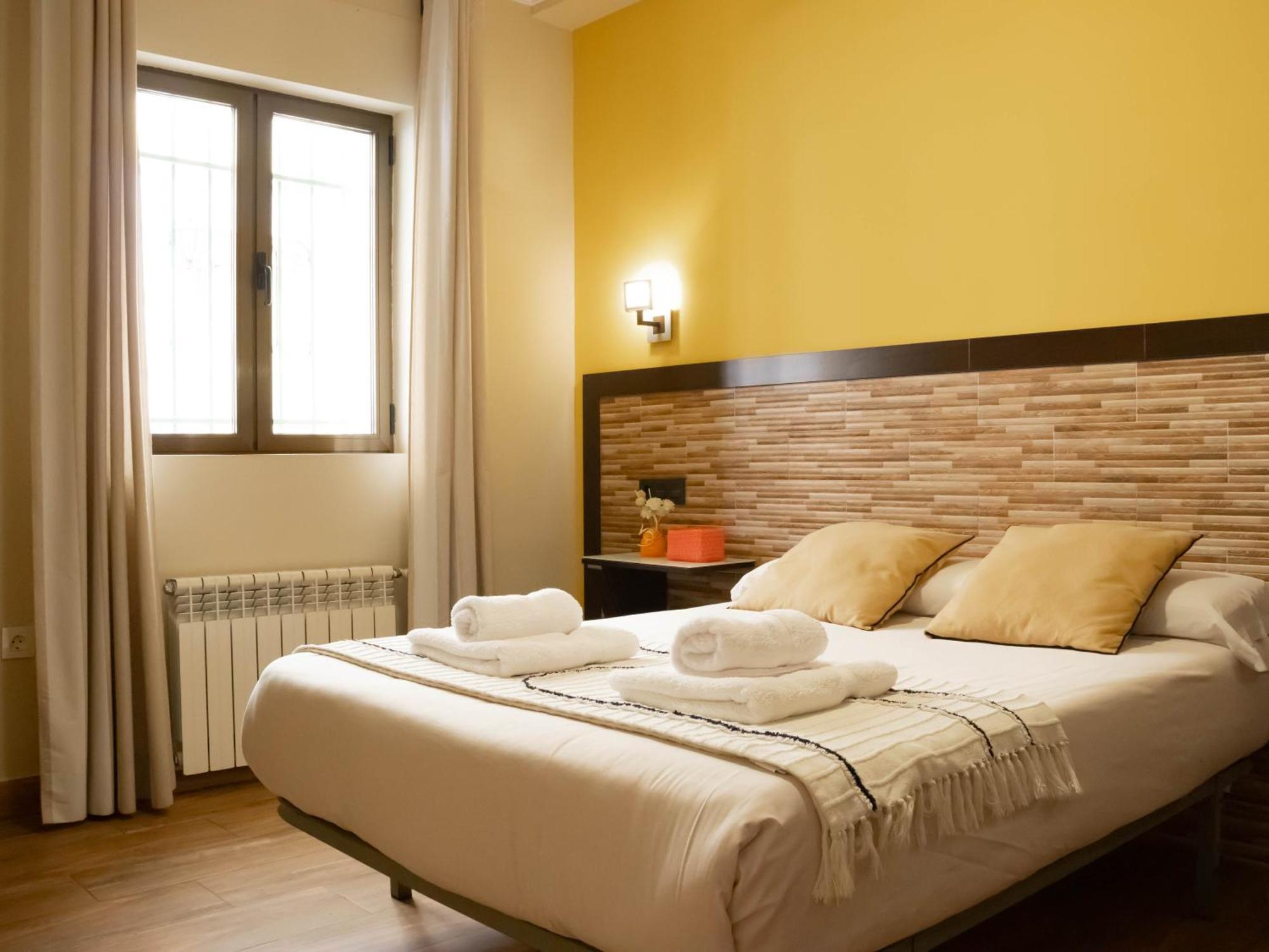 Apartamentos Turisticos Cullar Vega Luaran gambar