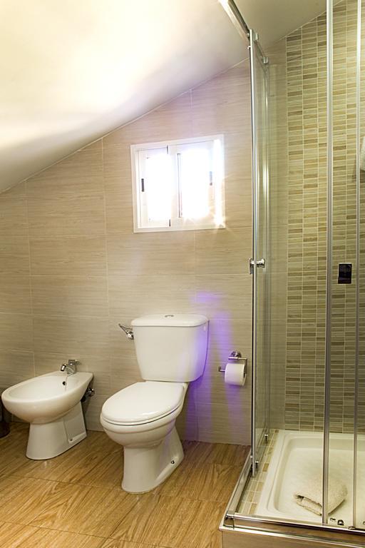 Apartamentos Turisticos Cullar Vega Bilik gambar