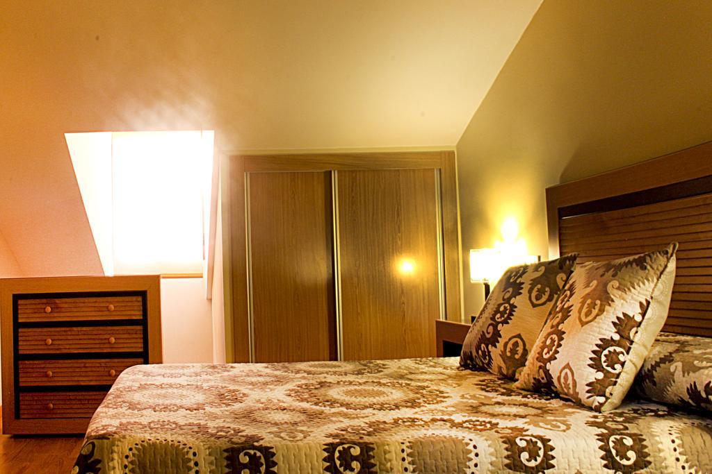 Apartamentos Turisticos Cullar Vega Bilik gambar