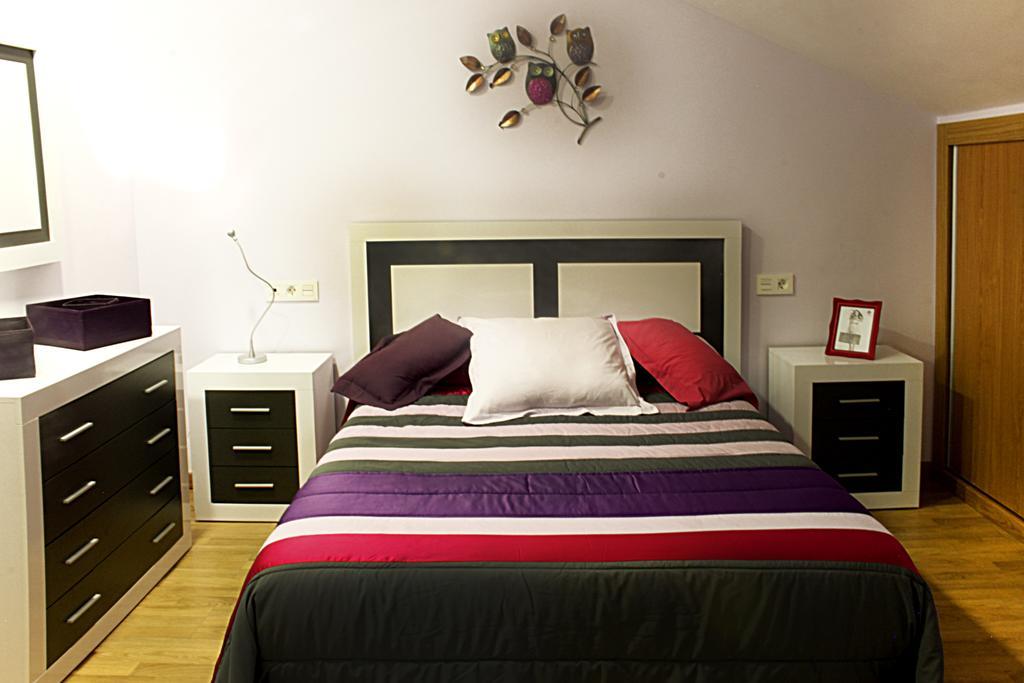 Apartamentos Turisticos Cullar Vega Bilik gambar
